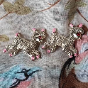 Pair of Gold Tone Lamb Lambs Sheep Easter Scatter Pins Vintage Enamel 2 Brooches
